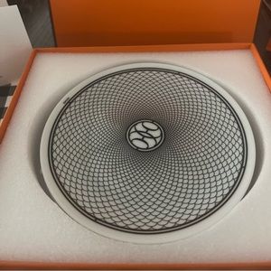 Hermes H deco plates (2)